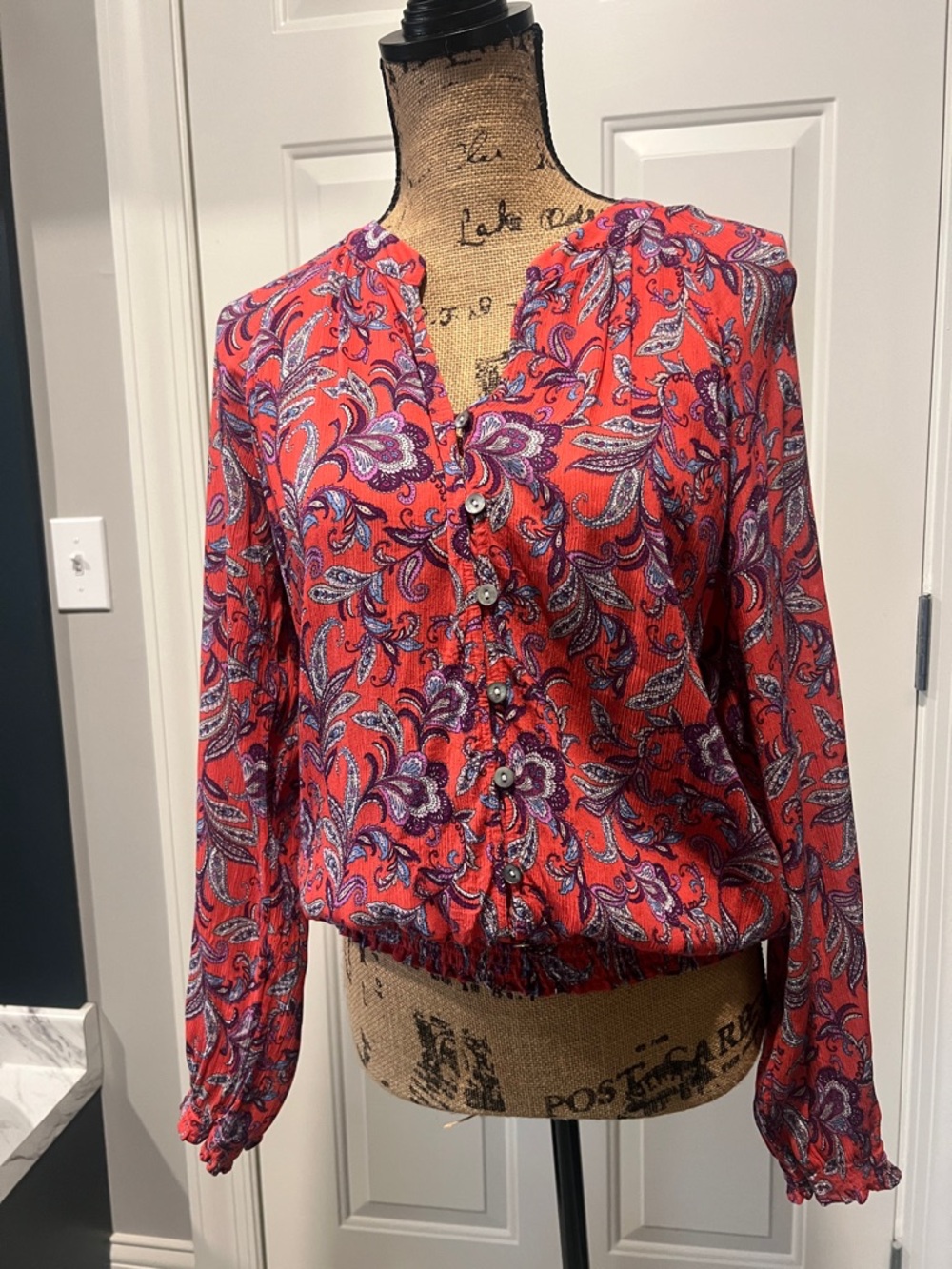 J. Jill Women's Red Paisley/Floral Button-Front Smocked Blouse Sz M